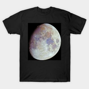 Waxing gibbous color Moon on black sky T-Shirt